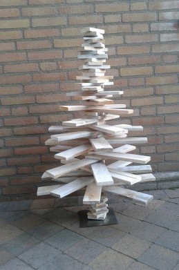 houten-kerstboom-100cm-whitewashed